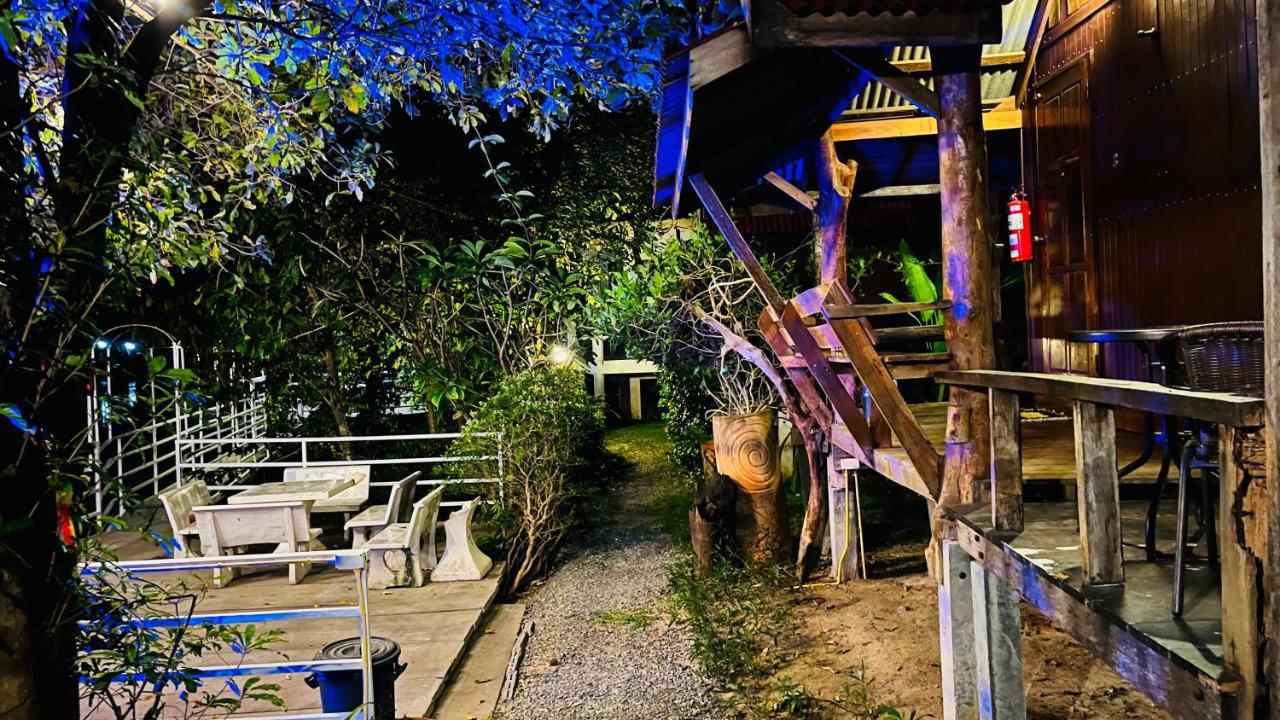 Moon River Resort Phimai Exterior photo